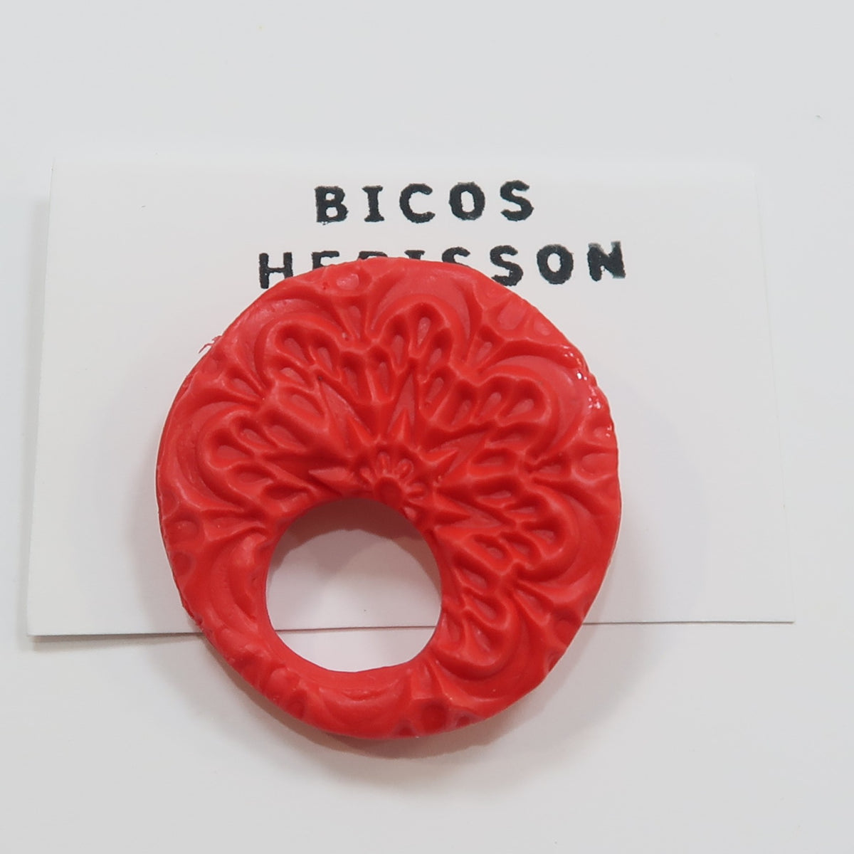 Broche cuelga gafas mandala