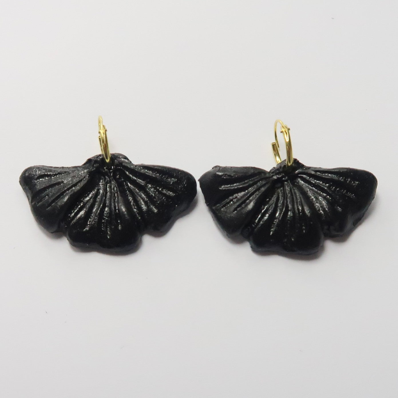 Pendientes flor negro