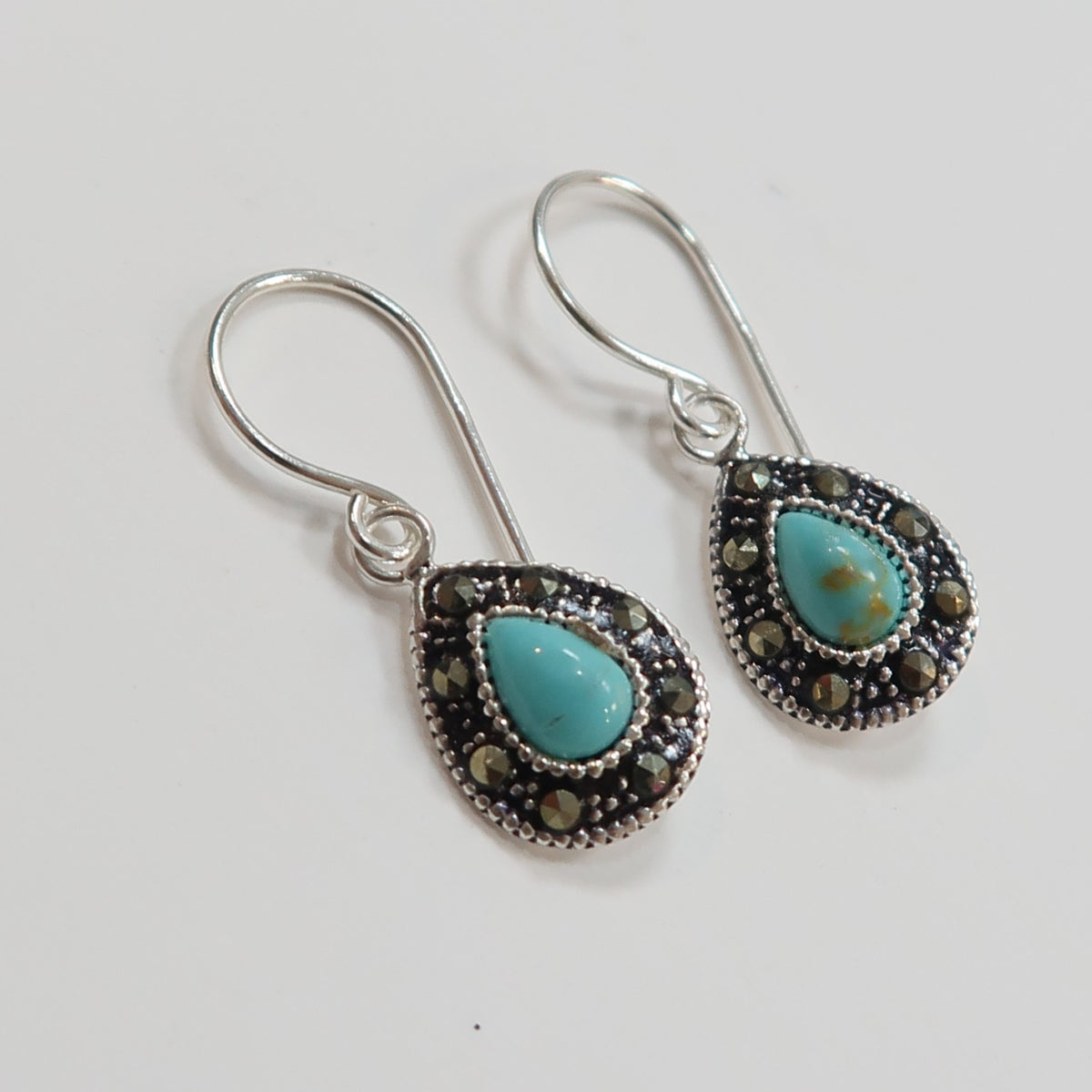 Pendientes gota turquesa
