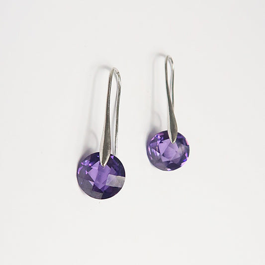 Pendientes morado