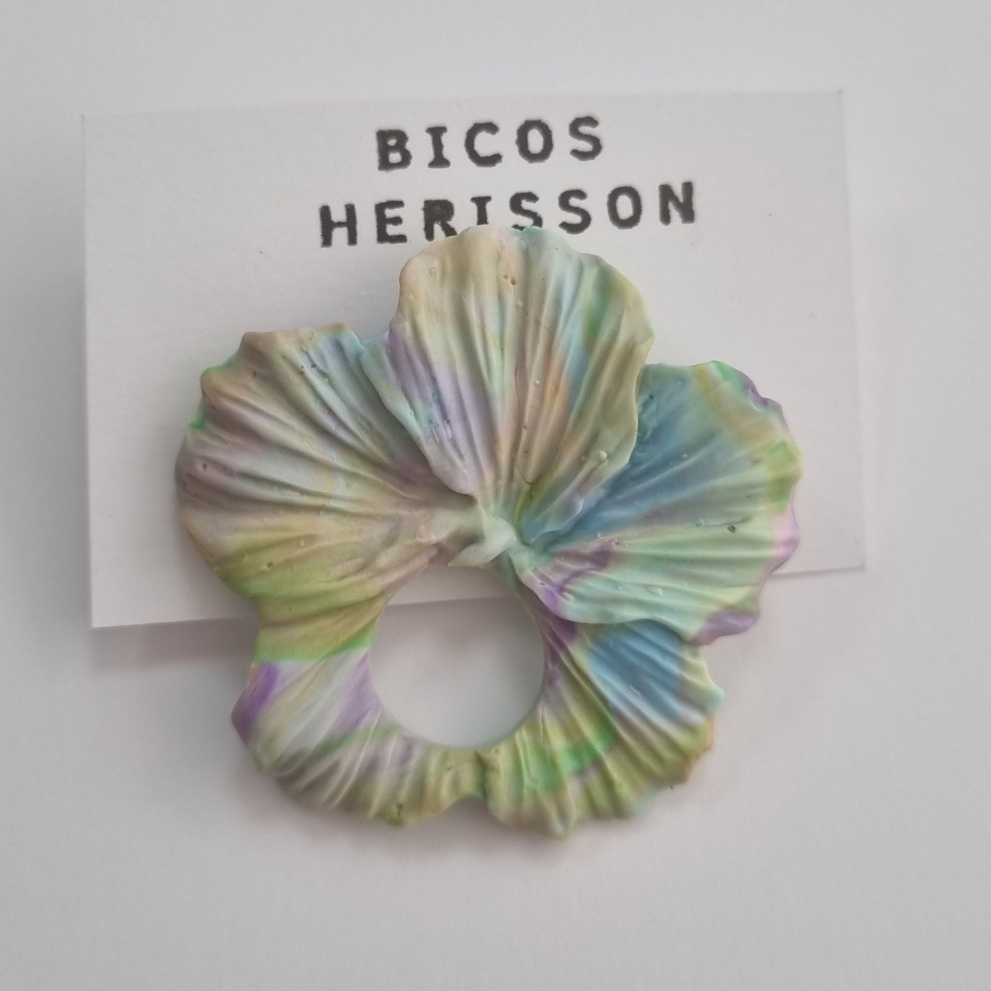 Broche cuelga gafas jazmín estampado