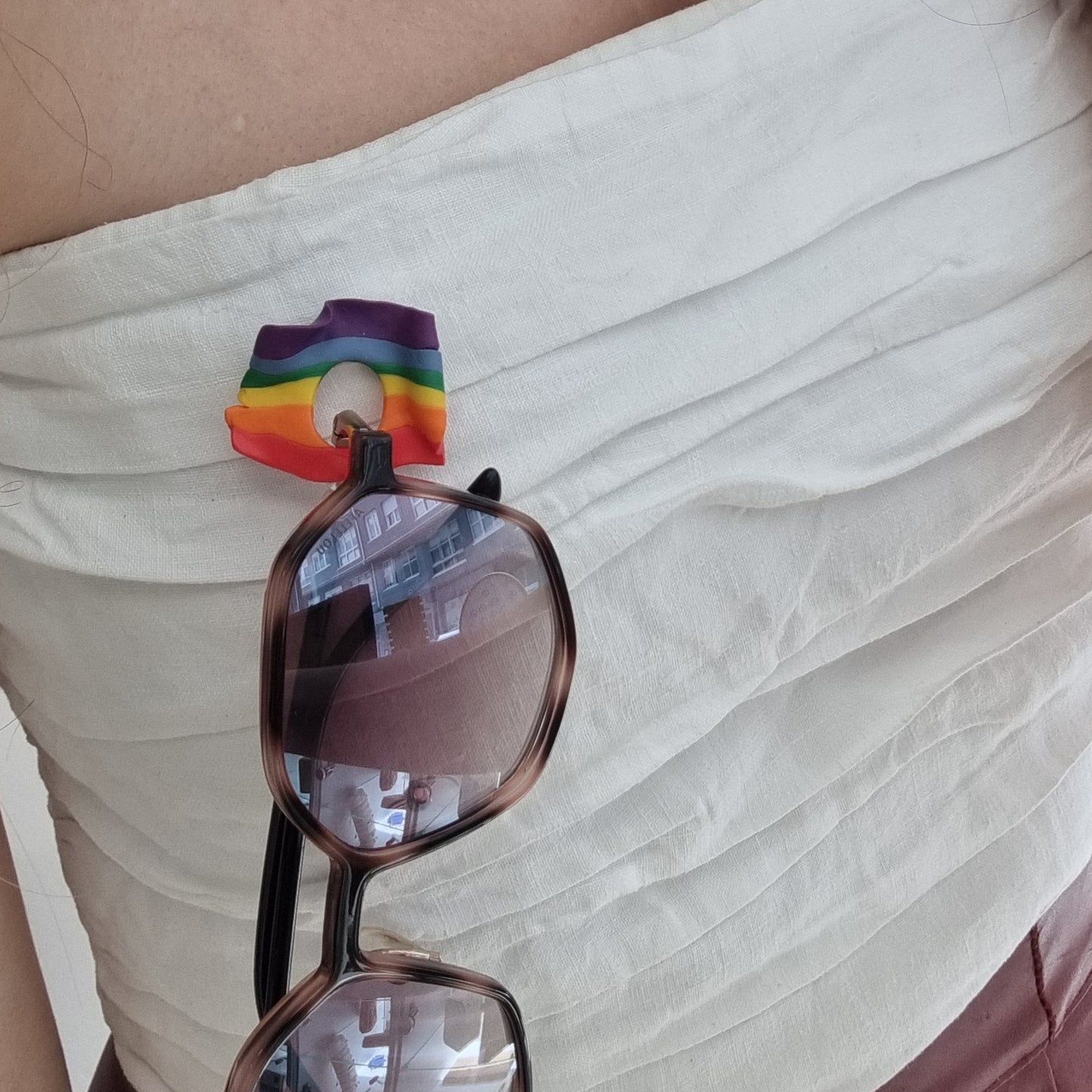 Broche cuelga Happy Pride