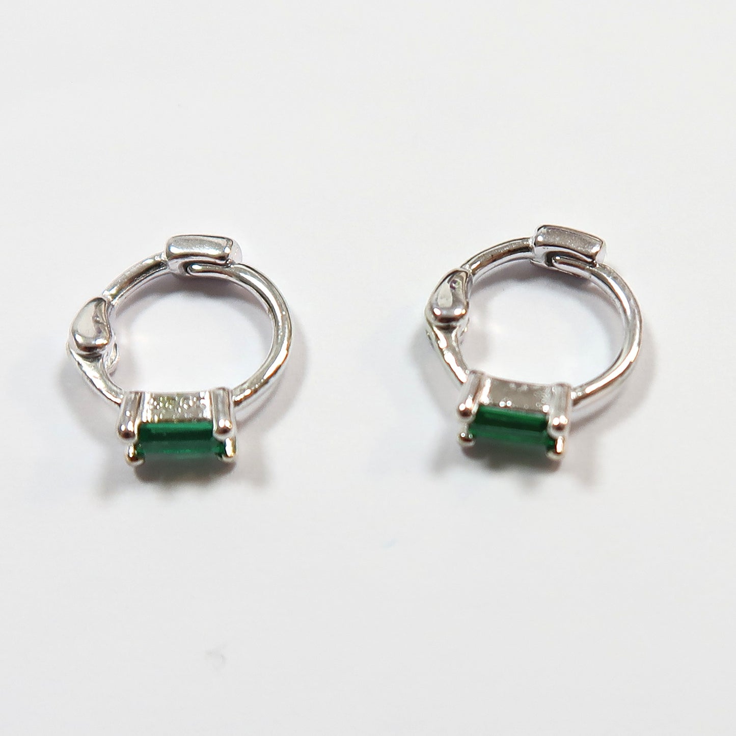 Aros 10 mm circonita verde
