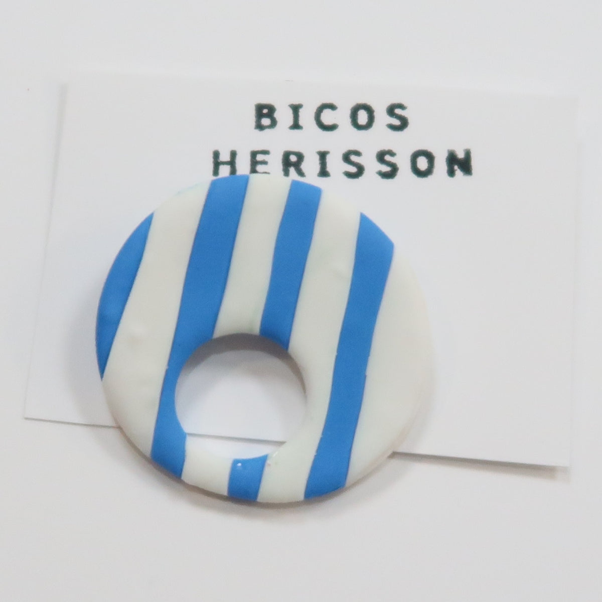 Broche cuelga gafas blanco y azul