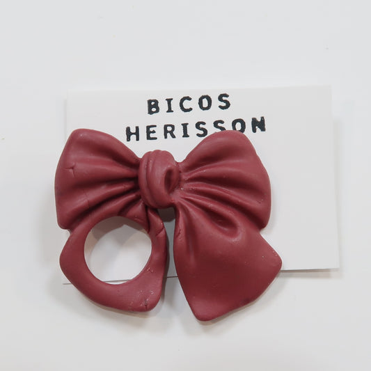Broche cuelga gafas lazo