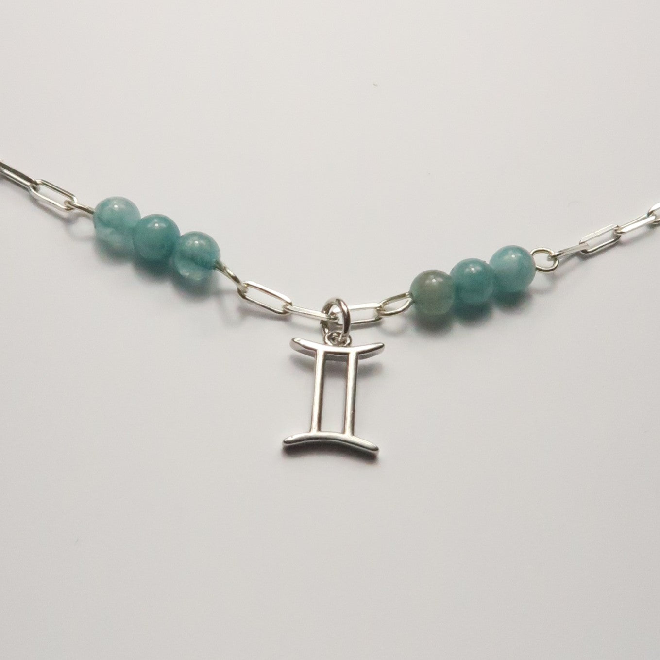 Pulsera géminis calcedonia azul