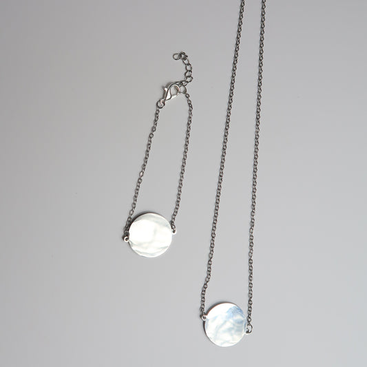 Collar con placa acero 20 mm plateada