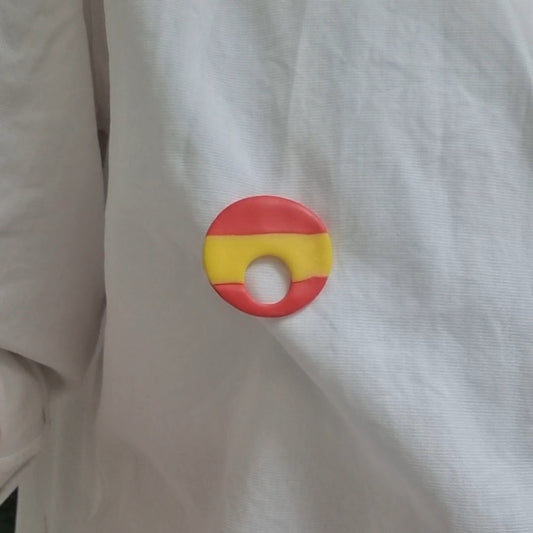 Broche cuelga gafas mundial